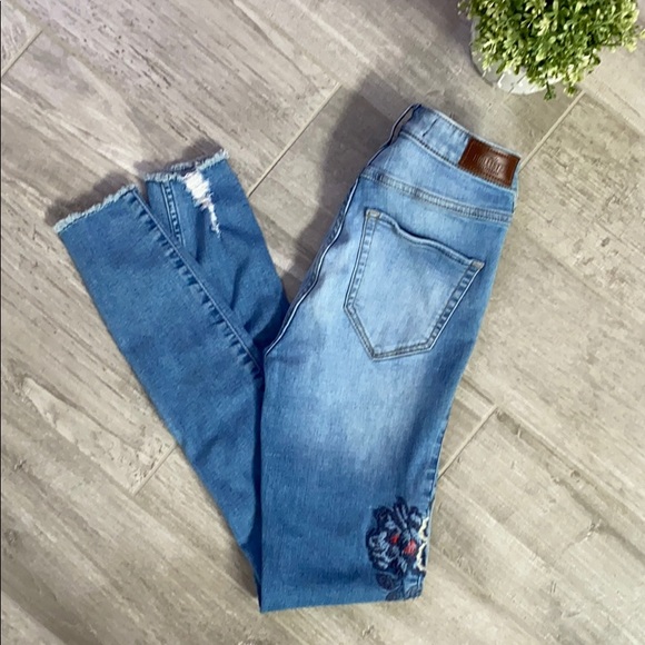 HOLLISTER Ultra High Rise Super Skinny Jeans, 0 - Picture 6 of 8